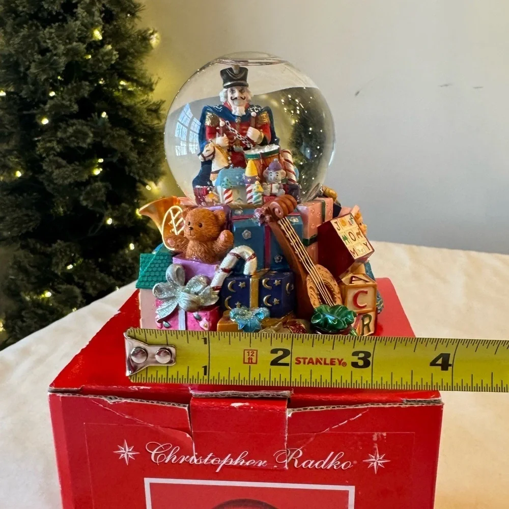 EUC! Christopher Radko Festive Regal Regiment Mini Globe